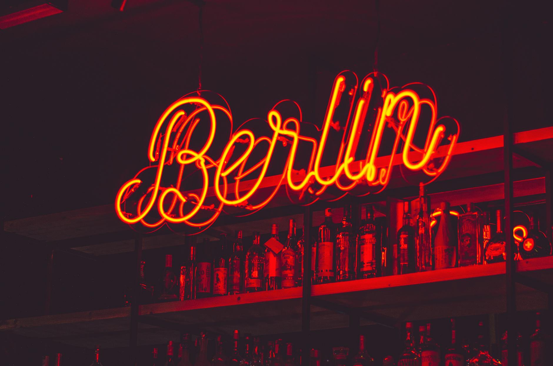 Berlin Nightlife Guide: Best Clubs, Bars & Live Music (2026)