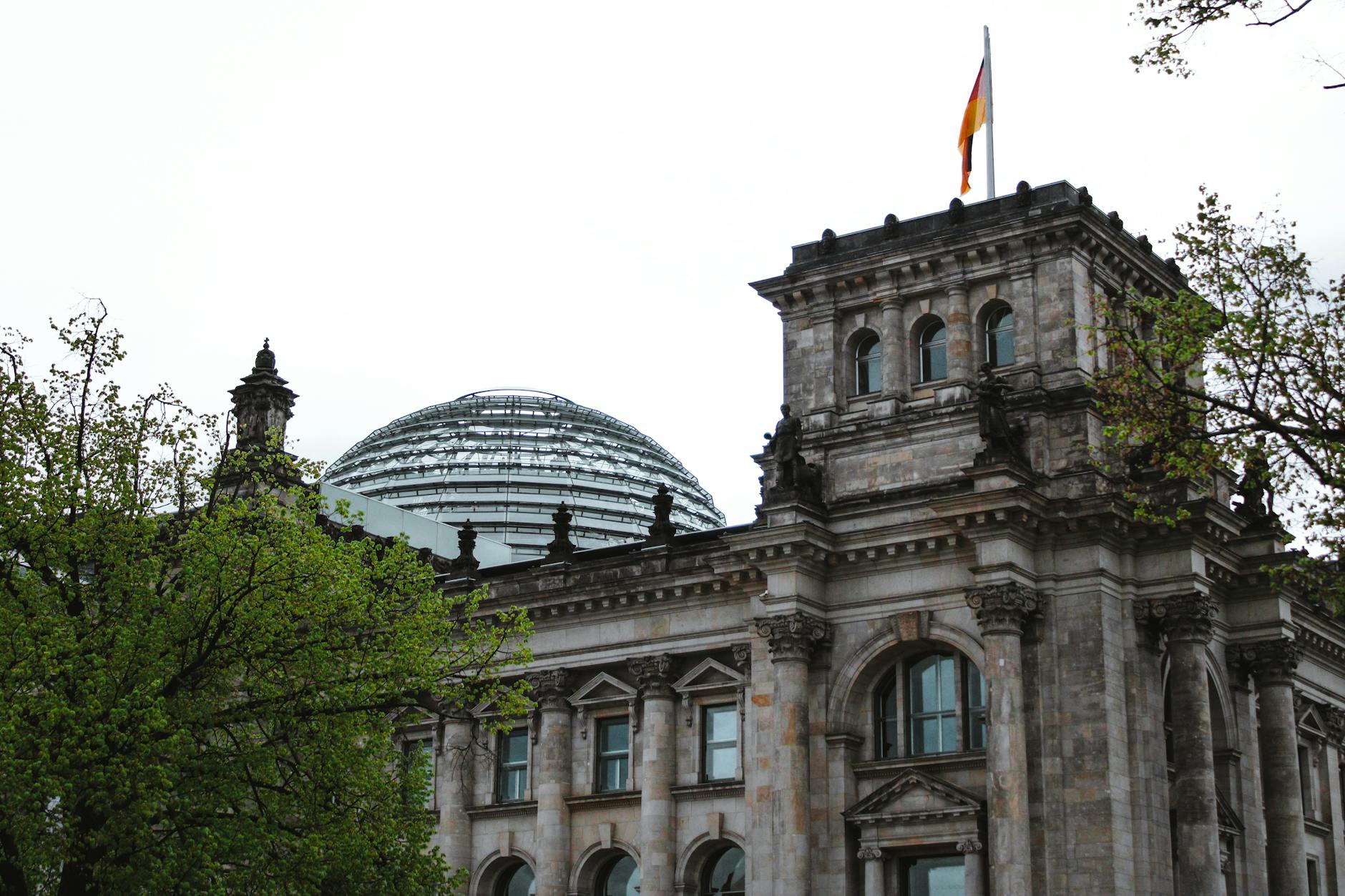 Reichstag dome Berlin Norman Foster spiral ramp three day itinerary